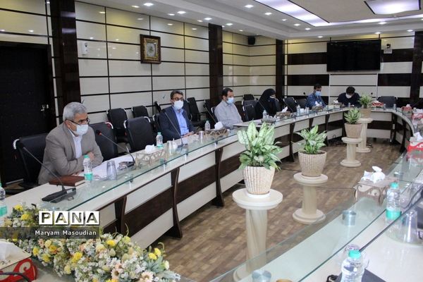 نشست بیست و چهارمین دوره انتخابات شوراهای دانش‌آموزی مدارس استان بوشهر