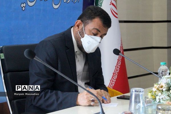 نشست بیست و چهارمین دوره انتخابات شوراهای دانش‌آموزی مدارس استان بوشهر