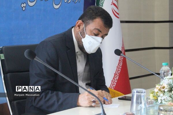 نشست بیست و چهارمین دوره انتخابات شوراهای دانش‌آموزی مدارس استان بوشهر