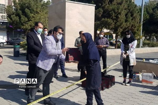 اجرای نقاشی کودکانه محیطی توسط دانش‌آموزان هنرستان فاطمه تعلیمی در منطقه ۱۳