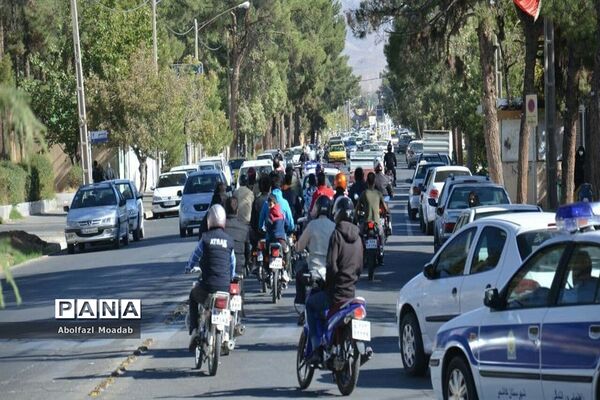 برگزاری رزمایش شهری موتورسواران قانونمند در هفته نیروی انتظامی