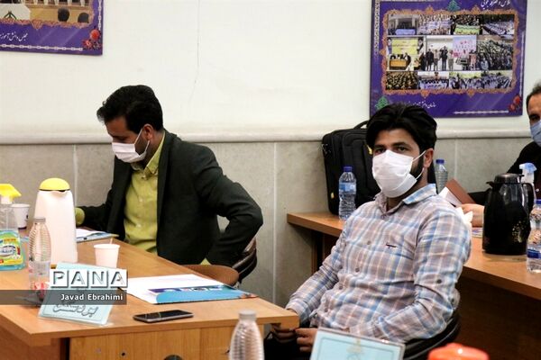 نشست گروه دوم کارشناسان سازمان دانش آموزی خراسان رضوی