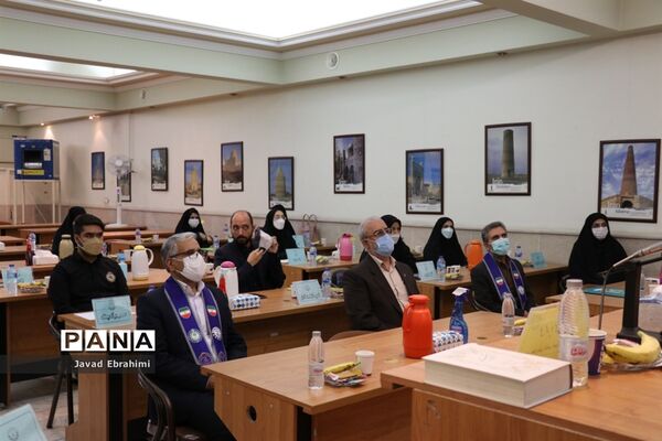 نشست گروه دوم کارشناسان سازمان دانش آموزی خراسان رضوی