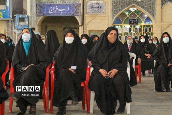 دیدار رئیس جمهوری با علما، نخبگان، خانواده معظم شهداء و اقشار مختلف مردم در شیراز