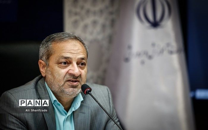 حرکت به سمت بازگشایی مدارس یک اجبار است؛ آموزش ترکیبی تا پایان آبان