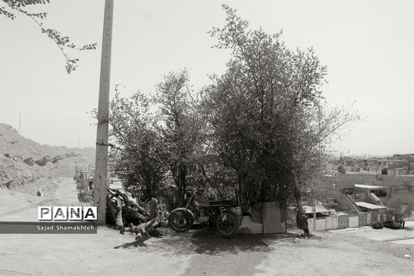 در متن حاشیه اهواز