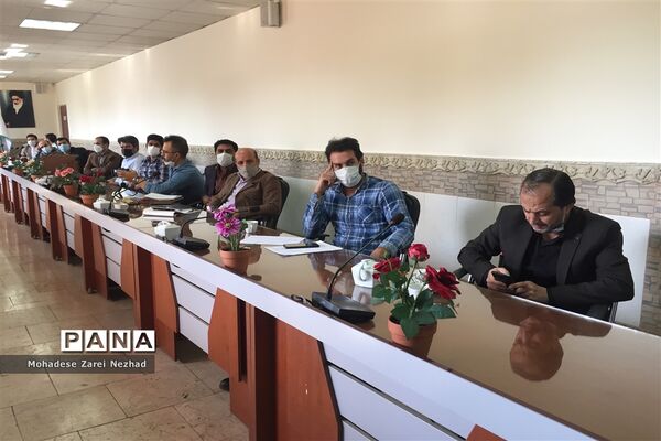جلسه توانمندسازی مربیان پیشتاز شهرستان قرچک