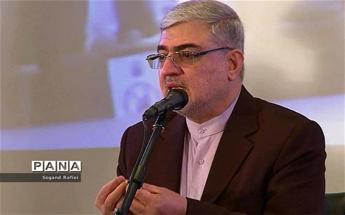 عدم انس با قرآن، ضعف ما در بخش عمومی جامعه است