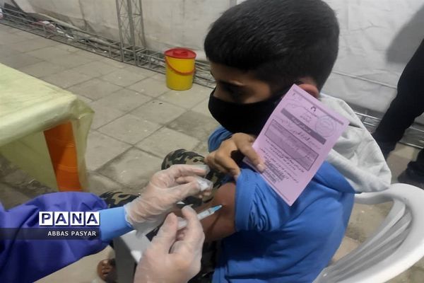 واکسیناسیون دانش‌آموزان در قم