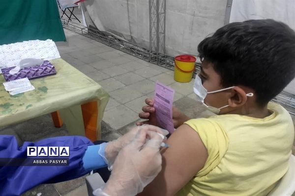 واکسیناسیون دانش‌آموزان در قم