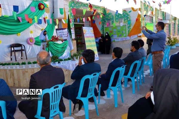 آیین بزرگداشت هفته پیوند اولیا و مربیان در مدارس آباده