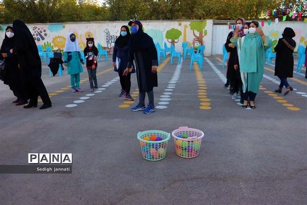 آیین بزرگداشت هفته پیوند اولیا و مربیان در مدارس آباده