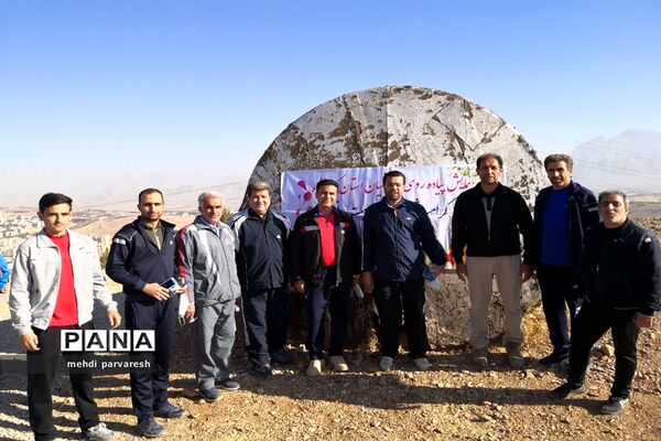 همایش پیاده‌روی فرهنگیان استان به مناسبت هفته تربیت‌بدنی