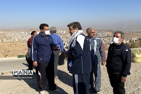 همایش پیاده‌روی فرهنگیان استان به مناسبت هفته تربیت‌بدنی