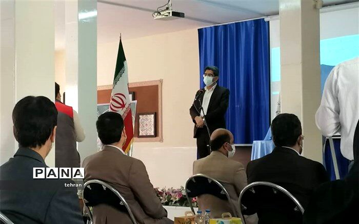 رشته‌هایی که نیاز بازار کار است؛  وارد هنرستان‌ها  می‌کنیم
