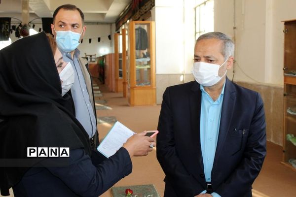 ادای احترام سرپرست وزارت آموزش و پرورش به مقام شامخ شهدای استان کهگیلویه و بویراحمد