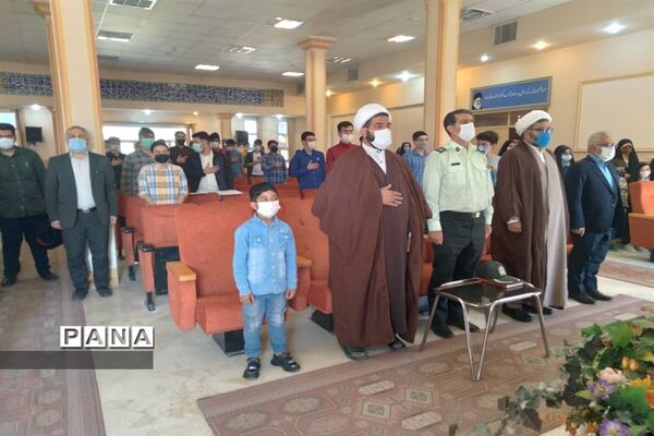 محفل انس با قرآن در اداره آموزش و پرورش شهرستان نظر آباد