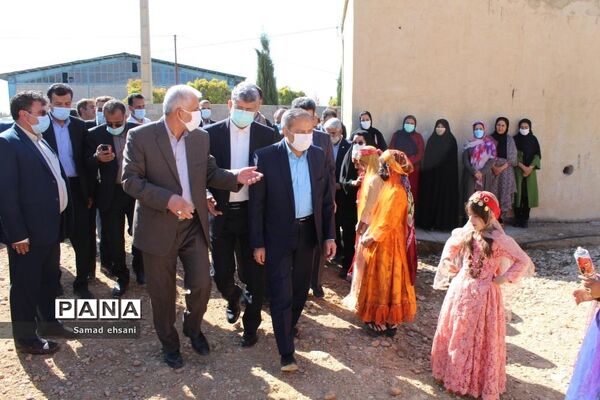 مراسم نمادین جمع‌آوری مدارس کانکسی کهگیلویه و بویراحمد