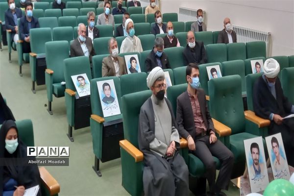 نشست کارگروه تخصصی معاونان و مربیان پرورشی شهرستان کاشمر