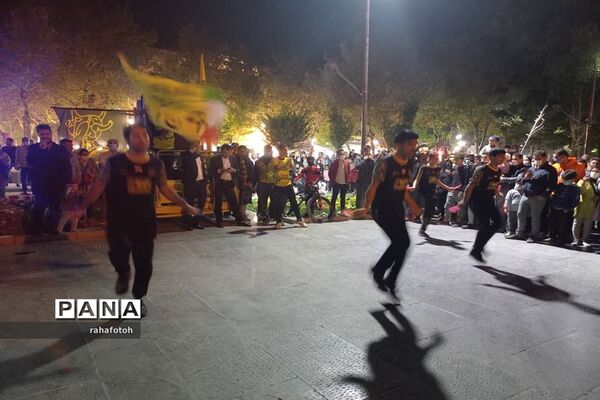 جشن ورزشکاران باشگاه فرهنگی ورزشی سپاهان در چهارباغ اصفهان