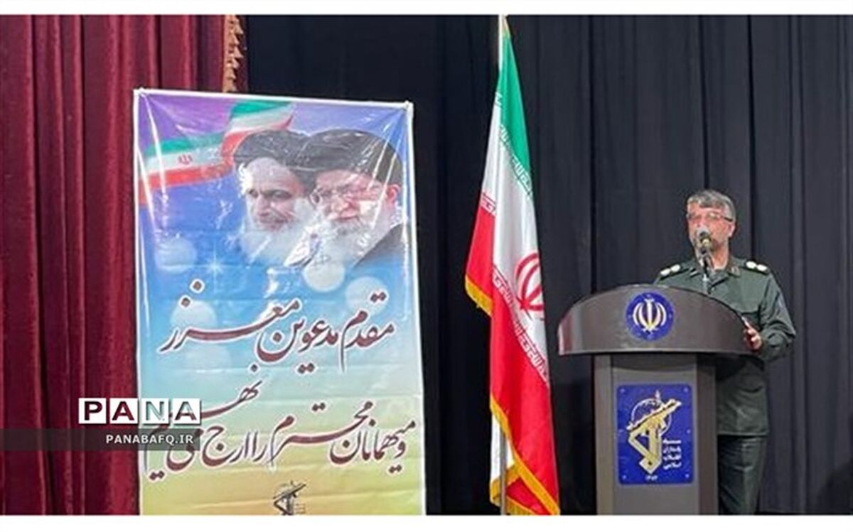 بهبود ساختار سازمانی و عملیاتی کردن بیانیه گام دوم انقلاب در دستور کار باشد