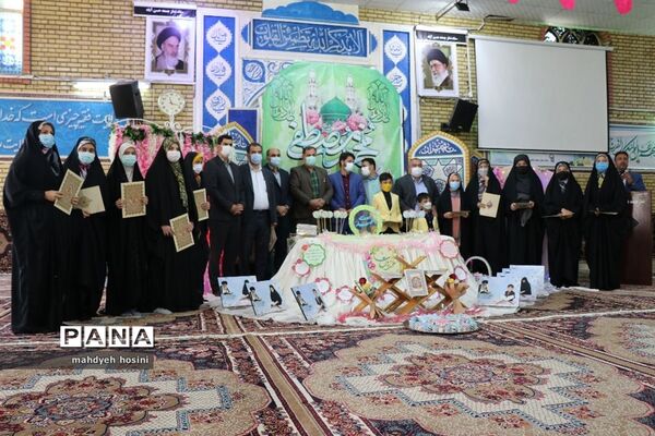 مراسم تجلیل از حافظان قرآن کریم در حسن آباد فشافویه