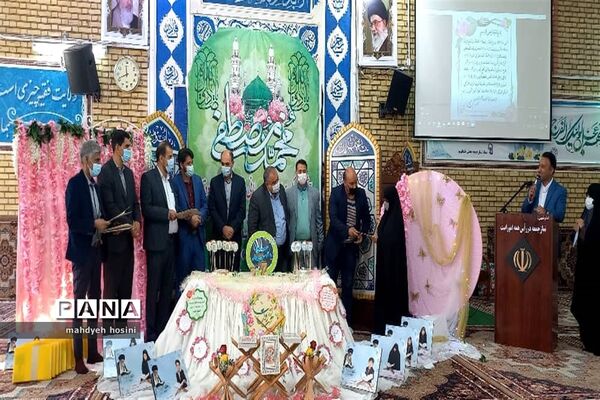مراسم تجلیل از حافظان قرآن کریم در حسن آباد فشافویه