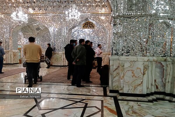 زائرین حرم حضرت عبدالعظیم الحسنی(ع) درشهرری