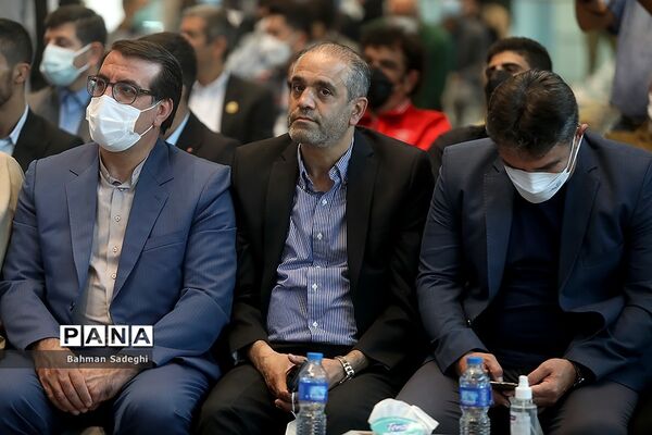 مراسم تجلیل از کشتی‌گیران تیم ملی