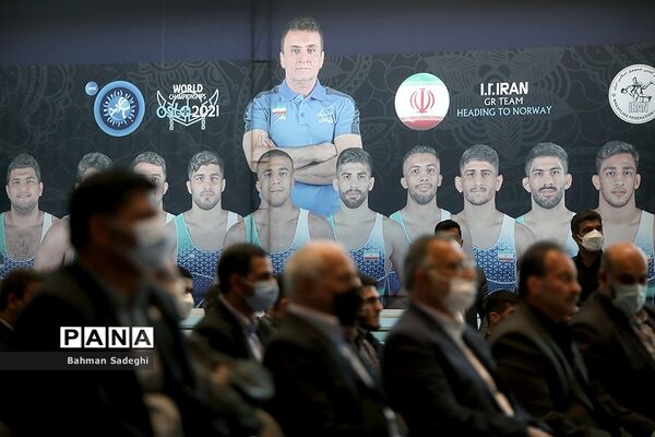 مراسم تجلیل از کشتی‌گیران تیم ملی