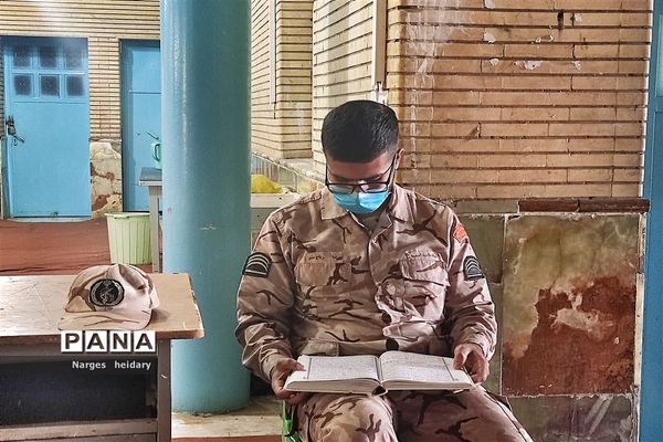 برپایی محفل انس با قرآن در شهرستان امیدیه