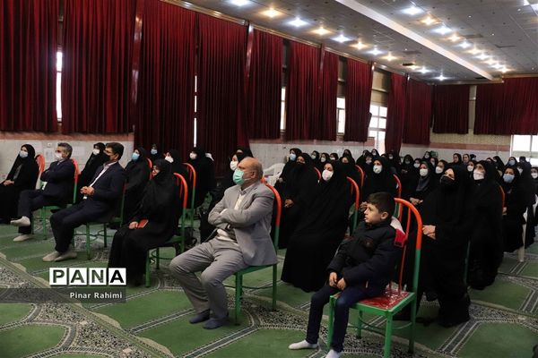 دیدار بانوان اداره کل آموزش و پرورش آذربایجان شرقی  با نماینده مجلس شورای اسلامی