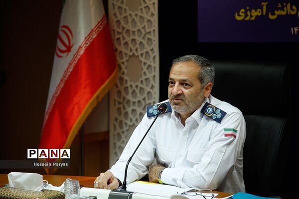 نشست سرپرست وزارت آموزش و پرورش با هیات امنای سازمان دانش‌آموزی