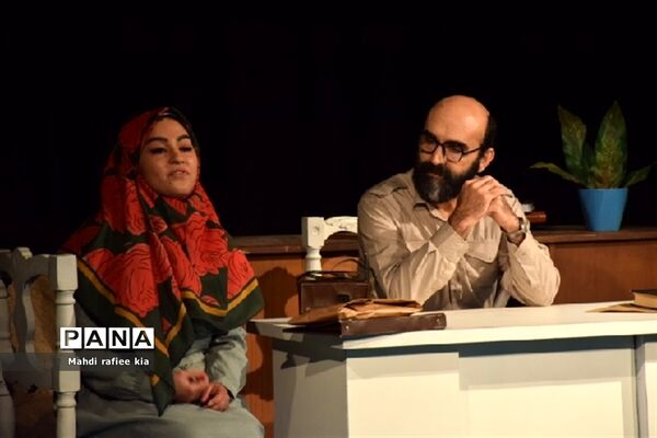 اجرای سری دوم تئاتر «تکه‌های سنگین سرب»