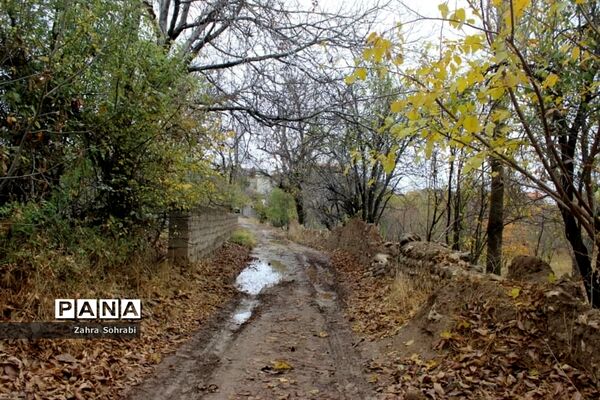 طبیعت پاییزی روستای کهک شهرستان غرق‌آباد
