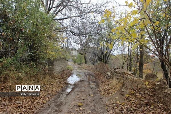 طبیعت پاییزی روستای کهک شهرستان غرق‌آباد
