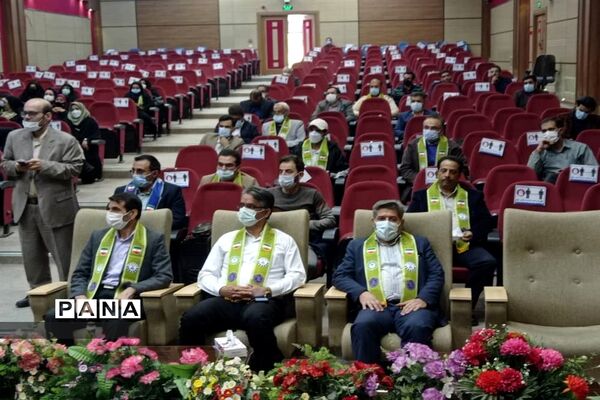 دوره آموزشی تبین و تشریح سند تحول تشکیلات دانش‌آموزی پیشتازان