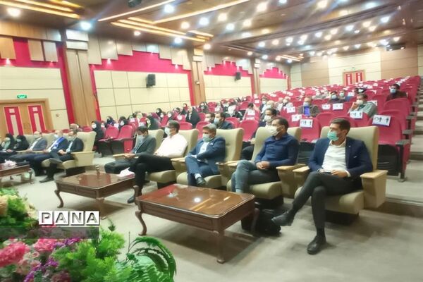 دوره آموزشی تبین و تشریح سند تحول تشکیلات دانش‌آموزی پیشتازان