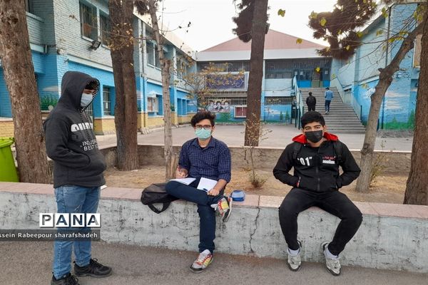 آموزش حضوری در هنرستان شریعتی منطقه 16