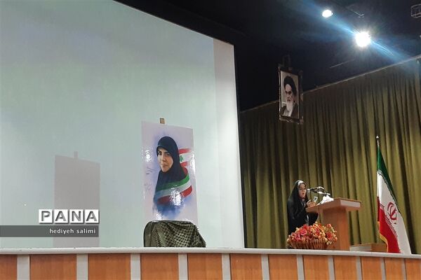 رونمایی از پوستر مستند سحر