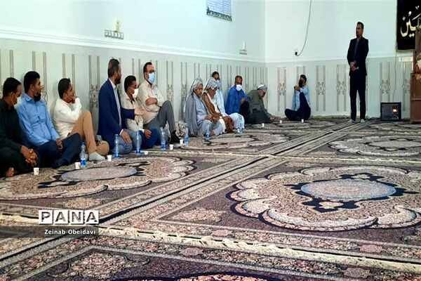 دیدار چهره به چهره اهالی روستای حلاف حمیدیه با مسئولان آموزش و پرورش شهرستان
