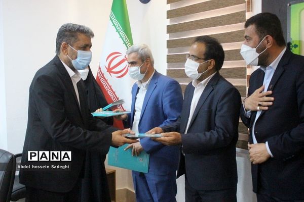 تجلیل از معاونان پرورشی و فرهنگی آموزش و پرورش استان بوشهر