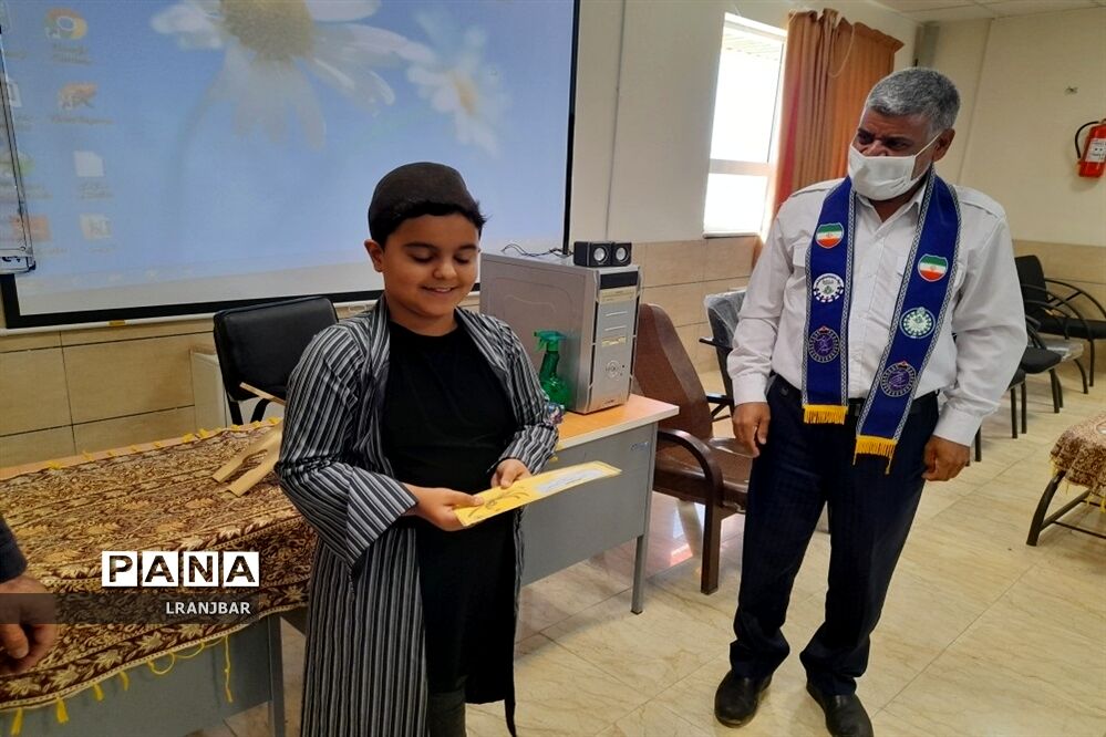 گردهمایی مربیان پیشتاز سمیرم با حضور مدیر سازمان دانش‌آموزی استان اصفهان