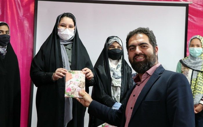 تجلیل از برگزیدگان باشگاه فن بیان کانون شهید رجایی  ناحیه دو شهرری