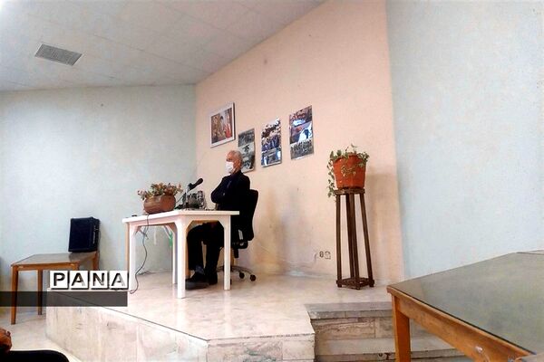 مراسم بزرگداشت شهدای دانش‌آموز در کتابخانه شهید مدرس