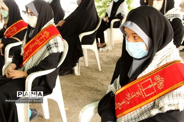 آیین میثاق با شهدا و افتتاحیه هفته بسیج دانش‌آموزی در اهواز