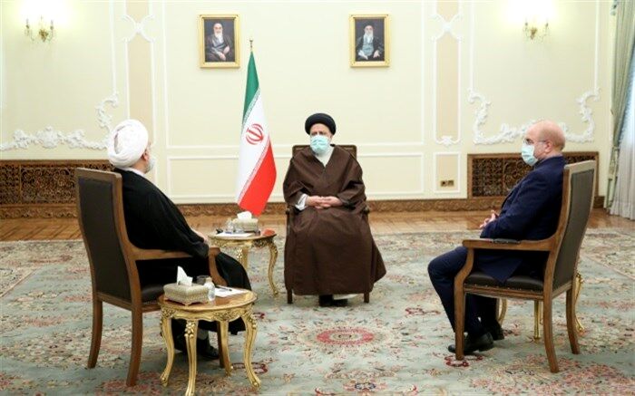 تاکید سران قوا بر استمرار همکاری نزدیک برای پیشبرد امور کشور