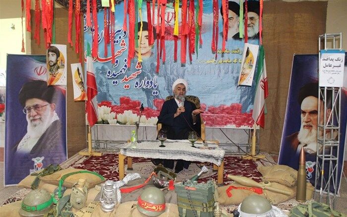 برگزاری مراسم «لاله های روشن» در محل تحصیل شهید «فهمیده»