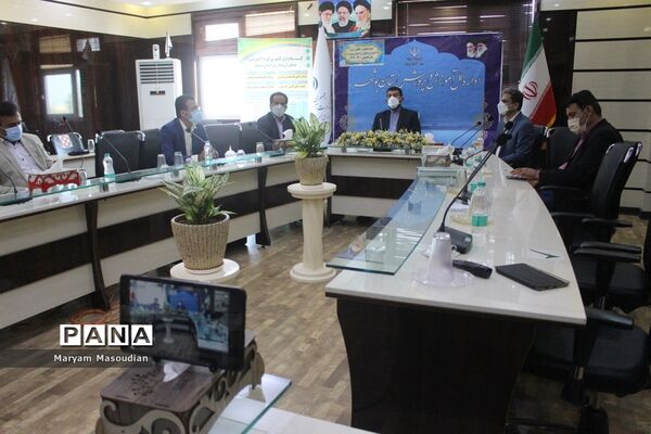 مراسم تجلیل از گروه آموزشی مشاوران استان بوشهر