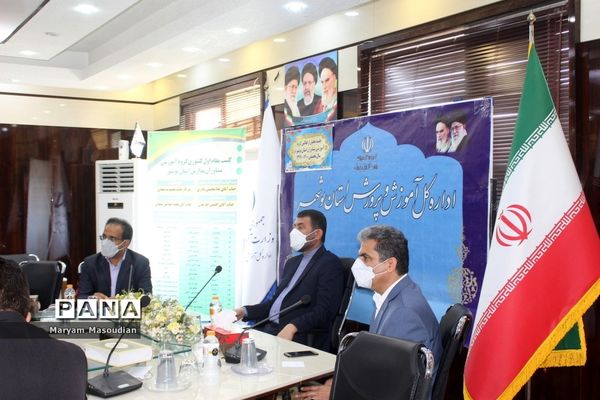 مراسم تجلیل از گروه آموزشی مشاوران استان بوشهر